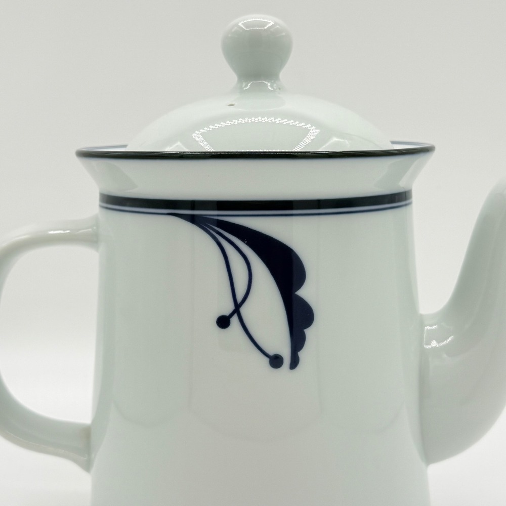 Vintage Dansk Flora Bayberry Blue White Teapot Coffee Pot Lid Japan Porcelain - Picture 2 of 6